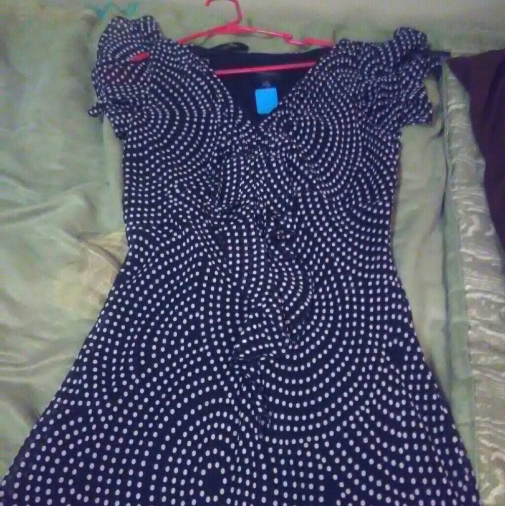 Dress with fringed front blk& wht polka dots